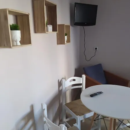 Appartement Petros *