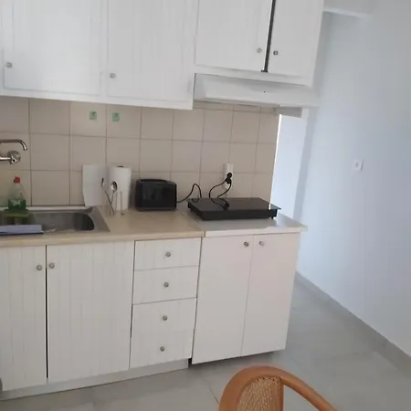 Petros Appartement *